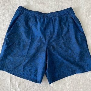 Mens large lulu lemon 7”